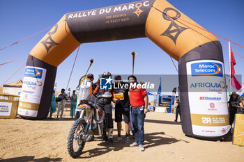 2023-10-18 - 94 VAUDAN Alexandre (che), Team Casteu, KTM 450, action during the Stage 5 of the Rallye du Maroc 2023, on October 18, 2023 around Merzouga, Morocco - AUTO - RALLYE DU MAROC 2023 - RALLY - MOTORS