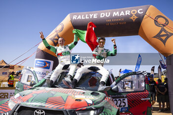 2023-10-18 - 225 AMOS Eugenio (ita), CECI Paolo (ita), Overdrive Racing, Toyota Hilux Overdrive, portrait during the Stage 5 of the Rallye du Maroc 2023, on October 18, 2023 around Merzouga, Morocco - AUTO - RALLYE DU MAROC 2023 - RALLY - MOTORS