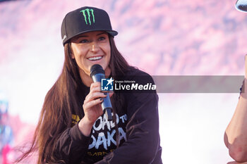 2023-10-18 - PRICE Sara (usa), South Racing Can-Am, BRP Can-Am Maverick XRS Turbo RR, portrait, during the Prize giving ceremony of the Rallye du Maroc 2023, on October 18, 2023 around Merzouga, Morocco - AUTO - RALLYE DU MAROC 2023 - RALLY - MOTORS