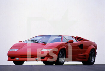 2023-04-12 - 1990 Lamborghini Countach 25th Anniversary - AUTOMOBILI LAMBORGHINI - HISTORIC - MOTORS