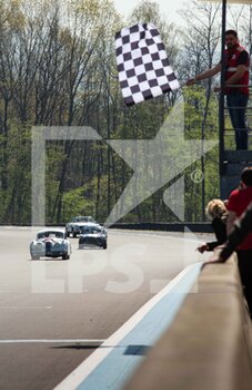 2023-04-19 - Tour Auto 2023, Leg 2, BEAUNE - CLERMONT-FERRAND, Circuit of Bresse, regularity race checkered flag  - TOUR AUTO - REGULARITY RALLY & COMPETITION - HISTORIC - MOTORS