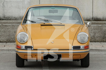 2023-04-24 - 1967 Porsche 911 2.0 first series - PORSCHE - ALL THE MODELS - HISTORIC - MOTORS