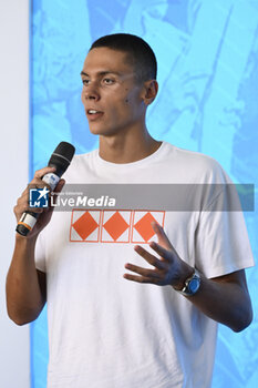 2023-06-22 - David Popovici during the Press Conference to present the International Swimming Championships - 59th Settecolli Trophy at We Sport Up hall, 22 June 2023, Rome, Italy. - PRESS CONFERENCE - 59TH SETTE COLLI TROPHY - SWIMMING - SWIMMING