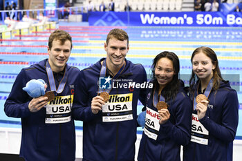 2023-07-27 - Kate Douglass, Torri Huske, Nic Fink, Ryan Murphy of United States Bronze medal, Mixed 4x100M Medley Relay Medal Ceremony during the 20th FINA Swimming World Championships Fukuoka 2023 on July 26, 2023 at Marine Messe Fukuoka in Fukuoka, Japan - SWIMMING - WORLD CHAMPIONSHIPS 2023 - SWIMMING - SWIMMING