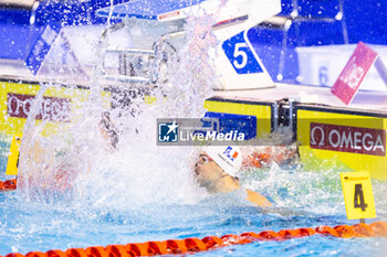 06/12/2023 - Tomac Mewen of France celebrating the win during Men’s 50m Backstroke Final at the LEN Short Course European Championships 2023 on December 6, 2023 in Otopeni, Romania - SWIMMING - LEN SHORT COURSE EUROPEAN CHAMPIONSHIPS 2023 - DAY 2 - NUOTO - NUOTO