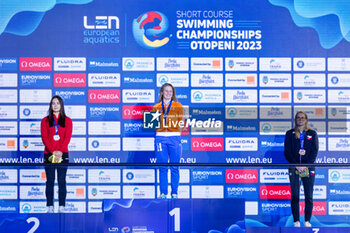 2023-12-08 - Schouten Tes of the Netherlands, Blomsterberg Thea of Denmark and Horska Kristyna of Czech Republic during the podium ceremony for Women’s 200m Breaststroke at the LEN Short Course European Championships 2023 on December 8, 2023 in Otopeni, Romania - SWIMMING - LEN SHORT COURSE EUROPEAN CHAMPIONSHIPS 2023 - DAY 4 - SWIMMING - SWIMMING
