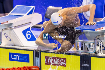 08/12/2023 - David Popvici of Romania preparing for Men’s 200m Freestyle Semifinal 2 at the LEN Short Course European Championships 2023 on December 8, 2023 in Otopeni, Romania - SWIMMING - LEN SHORT COURSE EUROPEAN CHAMPIONSHIPS 2023 - DAY 4 - NUOTO - NUOTO