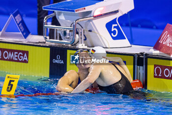 2023-12-09 - Kohler Angelina of Germany congratulating Hansson Louise of Sweden for the win during Women’s 100m Butterfly Final at the LEN Short Course European Championships 2023 on December 9, 2023 in Otopeni, Romania - SWIMMING - LEN SHORT COURSE EUROPEAN CHAMPIONSHIPS 2023 - DAY 5 - SWIMMING - SWIMMING