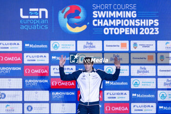 2023-12-10 - Nicolo Martinenghi of Italy during the podium ceremony for Men’s 50m Breaststroke at the LEN Short Course European Championships 2023 on December 10, 2023 in Otopeni, Romania - SWIMMING - LEN SHORT COURSE EUROPEAN CHAMPIONSHIPS 2023 - DAY 6 - SWIMMING - SWIMMING