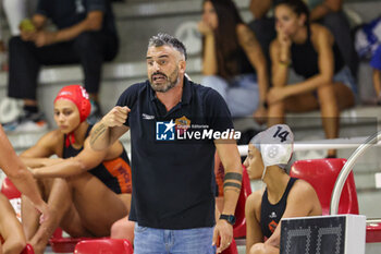 2023-10-13 - head coach Marco Capanna (SIS Roma) - SIS ROMA VS EKIPE ORIZZONTE - SERIE A1 WOMEN - WATERPOLO