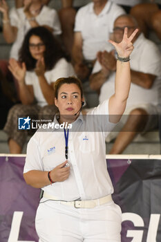 2023-09-24 - Referee during the preliminary round of the Waterpolo LEN Champions League Women, Group D between SIS Roma (ITA) vs Dunajuvaros (HUN), scheduled for 24 September 2023 at the Centro Federale Polo Natatorio in Ostia, Italy. - SIS ROMA VS DUNAUJVAROS VC - CHAMPIONS LEAGUE WOMEN - WATERPOLO