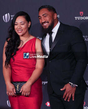 2023-10-29 - Bundi Akee with his wife Kayla during the World Rugby Awards 2023 on October 29, 2023 at opéra Garnier in Paris, France - RUGBY - WORLD RUGBY AWARDS 2023 - OTHER - RUGBY