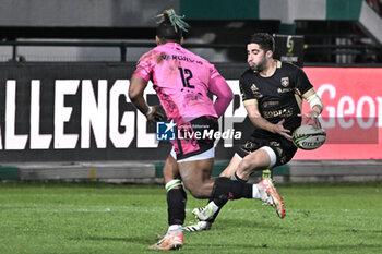 2023-12-16 - Defense action of Paolo Odogwu, inside centre of Benetton, during the EPCR CHALLENGE CUP match between Benetton Rugby and USAP Perpignan on 16 December 2023 at Stadio Monigo in Treviso, Italy - BENETTON RUGBY VS USAP - CHALLENGE CUP - RUGBY