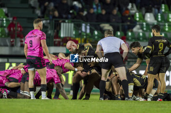 2023-12-16 - a scrum of the match - BENETTON RUGBY VS USAP - CHALLENGE CUP - RUGBY