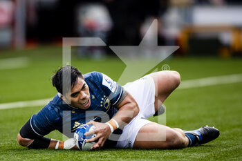 14/01/2023 - Michael Ala’alatoa of Leinster Rugby scores his sides second try during the Champions Cup, rugby union match between Gloucester Rugby and Leinster Rugby on January 14, 2023 at the Kingsholm Stadium in Gloucester, England - RUGBY - CHAMPIONS CUP - GLOUCESTER V LEINSTER - HEINEKEN CHAMPIONS CUP - RUGBY