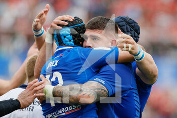 11/03/2023 - Italy v Galles - Guinness Six Nations Rugby Championship
Rome , Italy – 11 March 2023;Juan Ignacio Brex Italy celebrates with teammates after scoring a try during the Six Nations Rugby match between Italy and Galles at the Stadio Olimpico in Rome, Italy. (Photo. Livemedia/Andrea Martini) - ITALY VS WALES - 6 NAZIONI - RUGBY