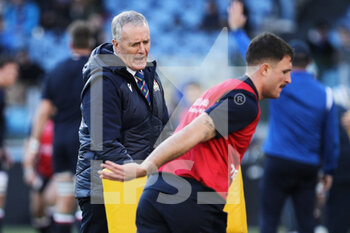 2023-02-05 - Kieran Crowley head coach of Italy during warm up before the 2023 Six Nations, rugby union match between Italy and France on February 5, 2023 at Stadio Olimpico in Rome, Italy - RUGBY - 6 NATIONS 2023 - ITALY V FRANCE - SIX NATIONS - RUGBY