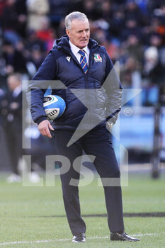 05/02/2023 - Kieran Crowley head coach of Italy during warm up before the 2023 Six Nations, rugby union match between Italy and France on February 5, 2023 at Stadio Olimpico in Rome, Italy - RUGBY - 6 NATIONS 2023 - ITALY V FRANCE - 6 NAZIONI - RUGBY