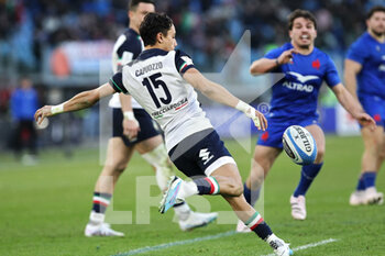 05/02/2023 - Ange Capuozzo of Italy kicks the ball during the 2023 Six Nations, rugby union match between Italy and France on February 5, 2023 at Stadio Olimpico in Rome, Italy - RUGBY - 6 NATIONS 2023 - ITALY V FRANCE - 6 NAZIONI - RUGBY