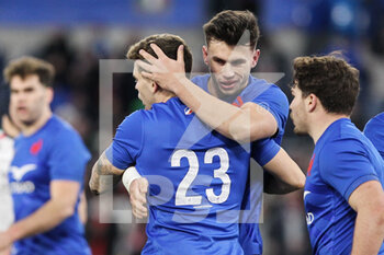 05/02/2023 - Matthieu Jalibert of France celebrates with his teammates after scoring a try during the 2023 Six Nations, rugby union match between Italy and France on February 5, 2023 at Stadio Olimpico in Rome, Italy - RUGBY - 6 NATIONS 2023 - ITALY V FRANCE - 6 NAZIONI - RUGBY