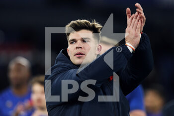 2023-02-05 - Matthieu Jalibert of France greets his supporters at the end of the 2023 Six Nations, rugby union match between Italy and France on February 5, 2023 at Stadio Olimpico in Rome, Italy - RUGBY - 6 NATIONS 2023 - ITALY V FRANCE - SIX NATIONS - RUGBY