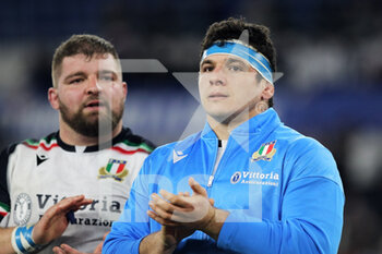 05/02/2023 - Pietro Ceccarelli (L) and Giacomo Nicotera (R) of Italy greet their supporters at the end of the 2023 Six Nations, rugby union match between Italy and France on February 5, 2023 at Stadio Olimpico in Rome, Italy - RUGBY - 6 NATIONS 2023 - ITALY V FRANCE - 6 NAZIONI - RUGBY