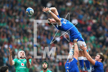 25/02/2023 - Federico Ruzza of Italy during a lineout ball during the Six Nations 2023 rugby union match between Italy and Ireland on February 25, 2023 at Stadio Olimpico in Rome, Italy - RUGBY - SIX NATIONS 2023 - ITALY V IRELAND - 6 NAZIONI - RUGBY