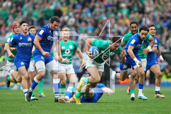 25/02/2023 - Hugo Keenan of Ireland runs in a try during the Six Nations 2023 rugby union match between Italy and Ireland on February 25, 2023 at Stadio Olimpico in Rome, Italy - RUGBY - SIX NATIONS 2023 - ITALY V IRELAND - 6 NAZIONI - RUGBY