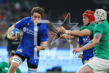 25/02/2023 - Giovanni Pettinelli of Italy (L) in action during the Six Nations 2023 rugby union match between Italy and Ireland on February 25, 2023 at Stadio Olimpico in Rome, Italy - RUGBY - SIX NATIONS 2023 - ITALY V IRELAND - 6 NAZIONI - RUGBY