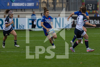 2023-03-26 - Run of French player - 2023 WOMEN'S - ITALY VS FRANCE - SIX NATIONS - RUGBY