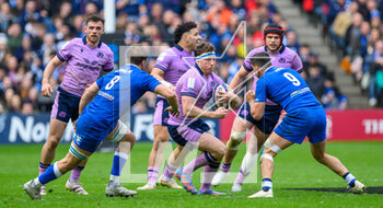 2023-03-18 - Hamish Watson of Scotland runs at Lorenzo Cannone and Alessandro Fusco of Italy during the Six Nations 2023 rugby union match between Scotland and Italy on 18 March 2023 at the BT Murrayfield Stadium in Edinburgh, Scotland - RUGBY - SIX NATIONS 2023 - SCOTLAND V ITALY - SIX NATIONS - RUGBY
