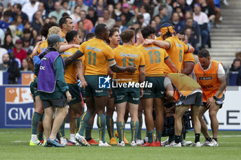 2023-08-28 - Players of Australia gather during the Summer Nations Series 2023, rugby union match between France and Australia on August 27, 2023 at Stade de France in Saint-Denis near Paris, France - RUGBY - SUMMER NATIONS SERIES 2023 - FRANCE V AUSTRALIA - TEST MATCH - RUGBY
