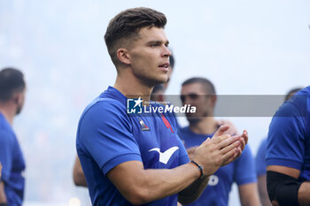 2023-08-28 - Matthieu Jalibert of France salutes the supporters following the Summer Nations Series 2023, rugby union match between France and Australia on August 27, 2023 at Stade de France in Saint-Denis near Paris, France - RUGBY - SUMMER NATIONS SERIES 2023 - FRANCE V AUSTRALIA - TEST MATCH - RUGBY