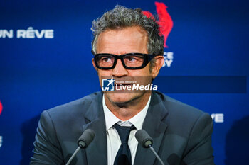 2023-08-21 - Fabien GALTHIE of France during the press conference of the French national team, announcement of the list of players selected for the 2023 Rugby World Cup at TF1 headquarters on August 21, 2023 in Boulogne-Billancourt, France - RUGBY - WORLD CUP 2023 - LIST OF FRENCH NATIONAL TEAM PLAYERS - WORLD CUP - RUGBY