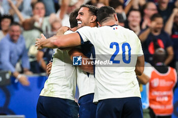 2023-09-08 - Melvyn JAMINET of France celebrate his try with teammates during the World Cup 2023, Pool A rugby union match between France and New Zealand on September 8, 2023 at Stade de France in Saint-Denis near Paris, France - RUGBY - WORLD CUP 2023 - FRANCE V NEW ZEALAND - WORLD CUP - RUGBY