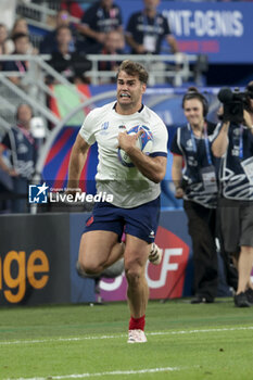 2023-09-08 - Damian Penaud of France in action during the World Cup 2023, Pool A rugby union match between France and New Zealand on September 8, 2023 at Stade de France in Saint-Denis near Paris, France - RUGBY - WORLD CUP 2023 - FRANCE V NEW ZEALAND - WORLD CUP - RUGBY