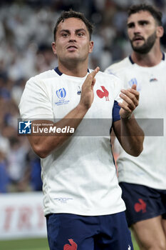 2023-09-08 - Arthur Vincent of France salutes the fans following the World Cup 2023, Pool A rugby union match between France and New Zealand (All Blacks) on September 8, 2023 at Stade de France in Saint-Denis near Paris, France - RUGBY - WORLD CUP 2023 - FRANCE V NEW ZEALAND - WORLD CUP - RUGBY