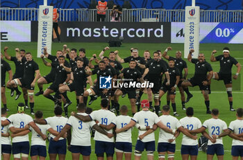 2023-09-08 - Presentation - Line up - haka during the World Cup 2023, Pool A rugby union match between France and New Zealand on September 8, 2023 at Stade de France in Saint-Denis near Paris, France - RUGBY - WORLD CUP 2023 - FRANCE V NEW ZEALAND - WORLD CUP - RUGBY