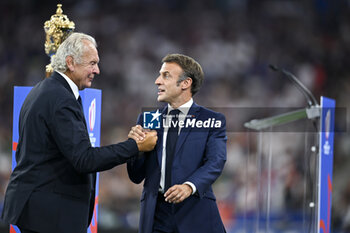 2023-09-08 - Bill Beaumont and Emmanuel Macron during the Rugby World Cup RWC 2023, Pool A match between France and New Zealand on September 8, 2023 at Stade de France in Saint-Denis near Paris, France. Photo Victor Joly / DPPI - RUGBY - WORLD CUP 2023 - FRANCE V NEW ZEALAND - WORLD CUP - RUGBY