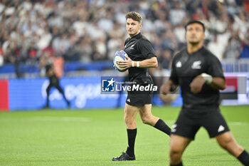 2023-09-08 - Beauden Barrett during the Rugby World Cup RWC 2023, Pool A match between France and New Zealand All Blacks on September 8, 2023 at Stade de France in Saint-Denis near Paris, France. Photo Victor Joly / DPPI - RUGBY - WORLD CUP 2023 - FRANCE V NEW ZEALAND - WORLD CUP - RUGBY