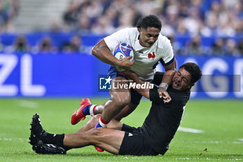 2023-09-08 - Yoram Moefana and Richie Mo'unga during the Rugby World Cup RWC 2023 match between France and New Zealand All Blacks on September 8, 2023 at Stade de France in Saint-Denis near Paris, France. Photo Victor Joly / DPPI - RUGBY - WORLD CUP 2023 - FRANCE V NEW ZEALAND - WORLD CUP - RUGBY