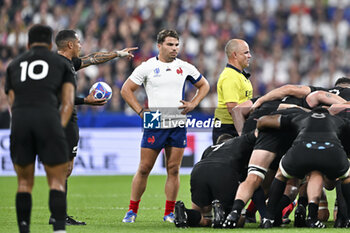 2023-09-08 - Antoine Dupont and Aaron Smith during the Rugby World Cup RWC 2023 match between France and New Zealand All Blacks on September 8, 2023 at Stade de France in Saint-Denis near Paris, France. Photo Victor Joly / DPPI - RUGBY - WORLD CUP 2023 - FRANCE V NEW ZEALAND - WORLD CUP - RUGBY