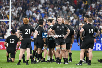 2023-09-08 - Dalton Papalii or Papali'i and players after the defeat during the Rugby World Cup RWC 2023 match France VS New Zealand All Blacks on September 8, 2023 at Stade de France, Saint-Denis near Paris, France. Photo Victor Joly / DPPI - RUGBY - WORLD CUP 2023 - FRANCE V NEW ZEALAND - WORLD CUP - RUGBY