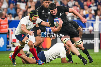 2023-09-08 - Francois CROS of France Scott BARRETT of New Zealand during the World Cup 2023, Pool A rugby union match between France and New Zealand on September 8, 2023 at Stade de France in Saint-Denis near Paris, France - RUGBY - WORLD CUP 2023 - FRANCE V NEW ZEALAND - WORLD CUP - RUGBY