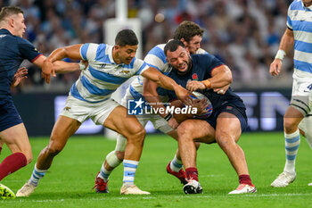 2023-09-09 - Ellis Genge of England is tackled by Julian Montoya of Argentina during the Rugby World Cup 2023 match between England and Argentina at Stade Velodrome, Marseille, France on 9 September 2023. Photo Malcolm Mackenzie/ProSportsImages / DPPI - RUGBY - WORLD CUP 2023 - ANGLETERRE V ARGENTINA - WORLD CUP - RUGBY