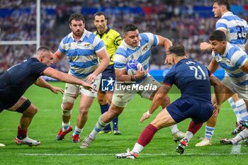 2023-09-09 - Thomas Gallo of Argentina runs at Danny Care of England during the Rugby World Cup 2023 match between England and Argentina at Stade Velodrome, Marseille, France on 9 September 2023. Photo Malcolm Mackenzie/ProSportsImages / DPPI - RUGBY - WORLD CUP 2023 - ANGLETERRE V ARGENTINA - WORLD CUP - RUGBY