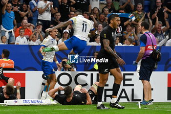 2023-09-29 - monti ioane and ange capuozzo celebrate a try for italy - ITALY VS NEW ZELAND - WORLD CUP - RUGBY