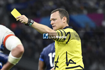 2023-09-21 - International referee Matthew Carley gives a yellow card during the Rugby union World Cup RWC 2023, Pool A match between France and Namibia at Stade Velodrome, Marseille, France on September 21, 2023. Photo Victor Joly / DPPI - RUGBY - WORLD CUP 2023 - FRANCE V NAMIBIA - WORLD CUP - RUGBY