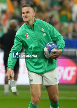 2023-09-23 - Johnny SEXTON of Ireland during the World Cup 2023, Pool B rugby union match between South Africa and Ireland on September 23, 2023 at Stade de France in Saint-Denis near Paris, France - RUGBY - WORLD CUP 2023 - SOUTH AFRICA V IRELAND - WORLD CUP - RUGBY