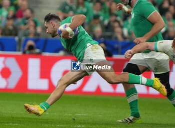 2023-09-23 - Hugo KEENAN of Ireland during the World Cup 2023, Pool B rugby union match between South Africa and Ireland on September 23, 2023 at Stade de France in Saint-Denis near Paris, France - RUGBY - WORLD CUP 2023 - SOUTH AFRICA V IRELAND - WORLD CUP - RUGBY